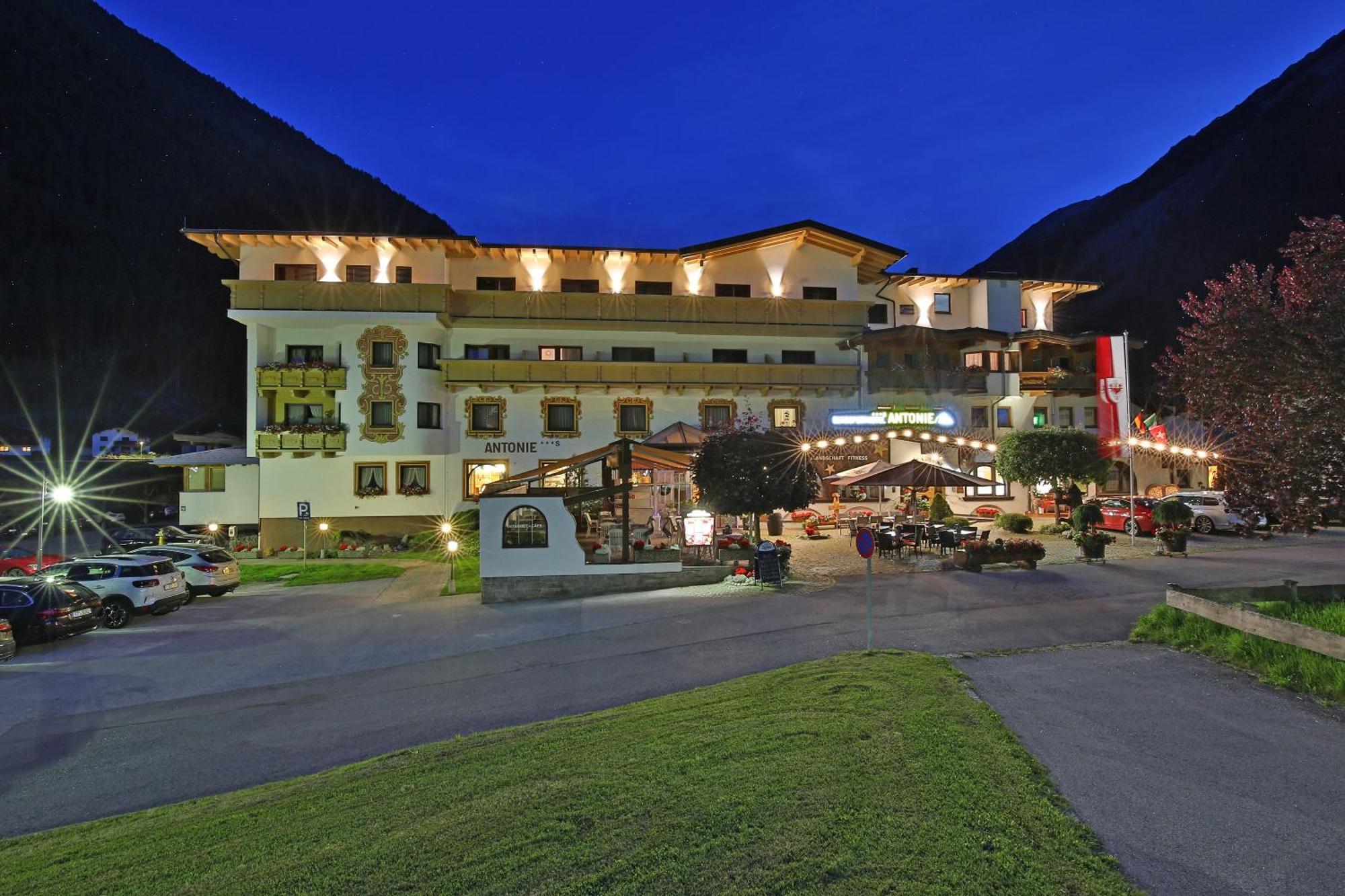 Bergsporthotel Antonie Gries im Sellrain Extérieur photo
